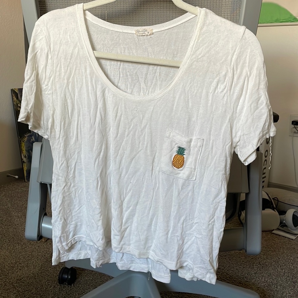 Brandy Melville john galt pineapple scoop neck tee
